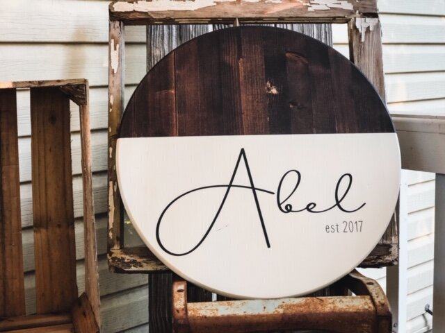 DIY round last name established sign with a modern farmhouse look