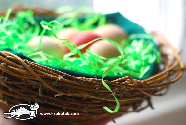 Small and Simple Willow Basket from Krokotac