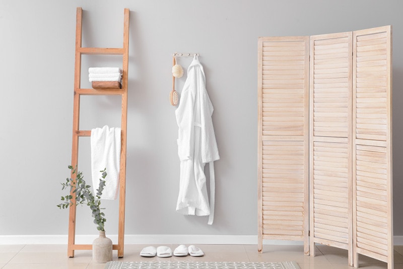 bathroom towel ladder