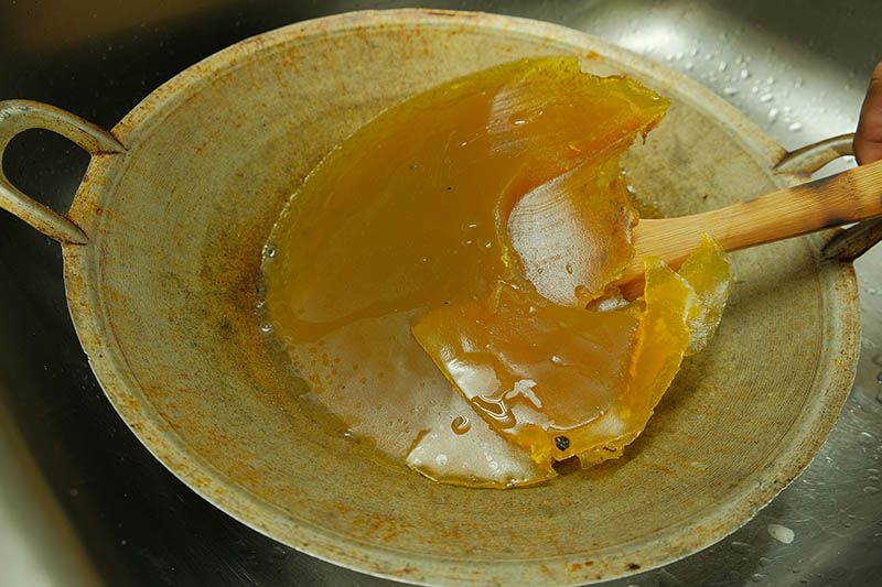 harden and frozen cooking oil