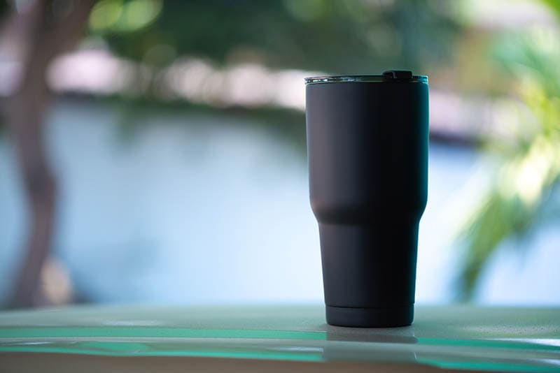 Black colour stainless steel tumbler or cold and hot storage