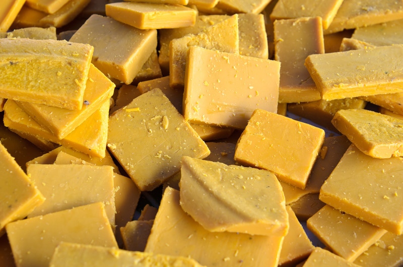 Chips of raw wax for candle making