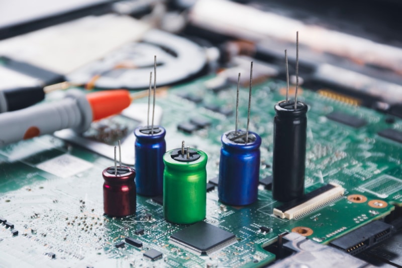 assorted capacitors