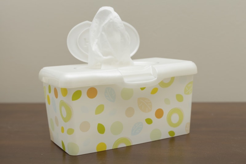 baby wipes container