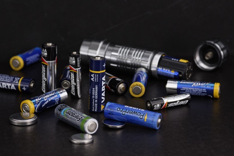 different types of batteries