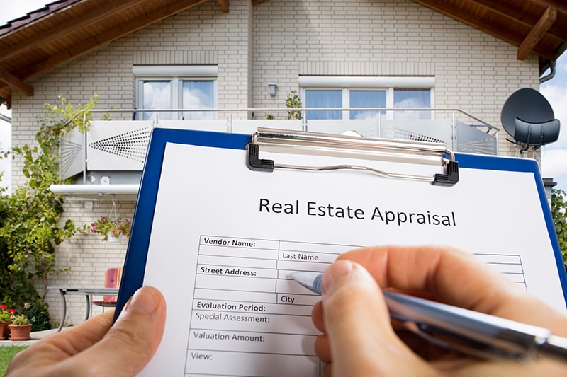filling up real estate appraisal form