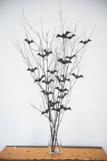 diy bat branch halloween centerpiece