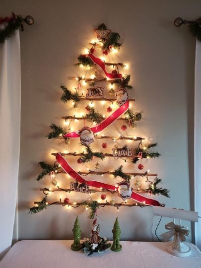 diy easy hanging wall christmas tree