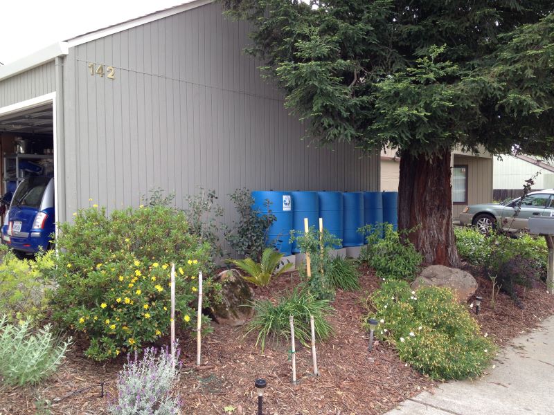 diy gravity irrigation systems easy rain barrel irrigation