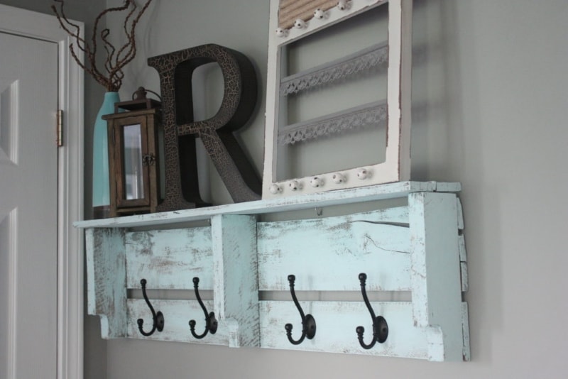 diy pallet coat rack