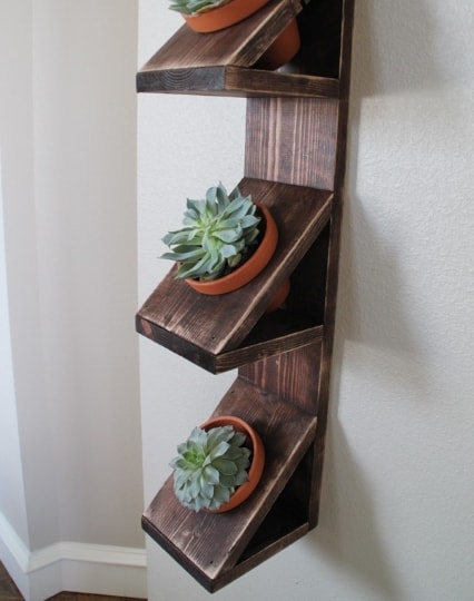 diy wall planter with succulents