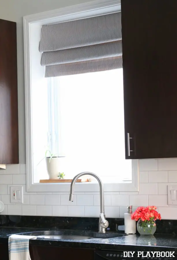 faux-roman-shade-kitchen