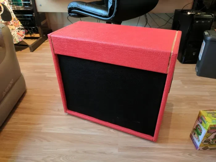 Custom Tolex Guitar Cab