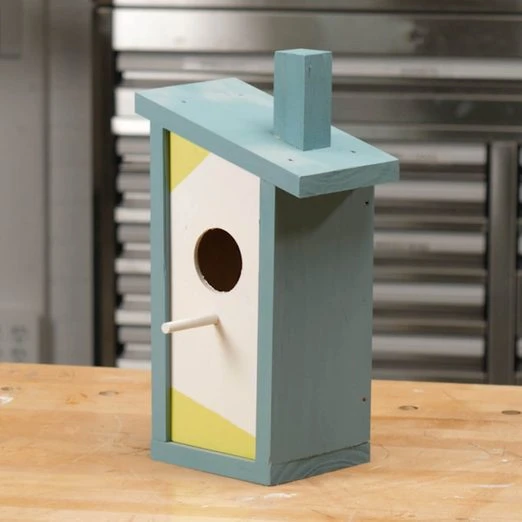 Minimalist DIY Birdhouse