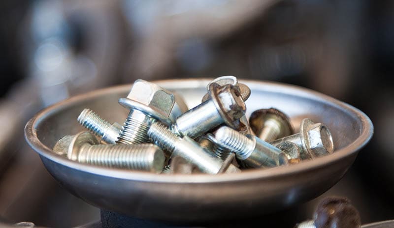 Bolts in magnetic tray